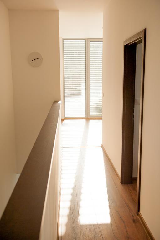 Villa Ladoven Luxusny Apartman 124M2 Martin Extérieur photo