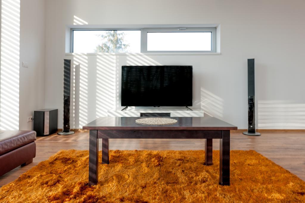 Villa Ladoven Luxusny Apartman 124M2 Martin Extérieur photo