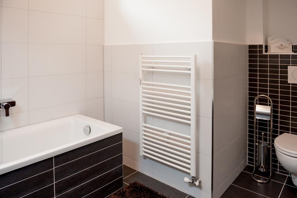 Villa Ladoven Luxusny Apartman 124M2 Martin Extérieur photo